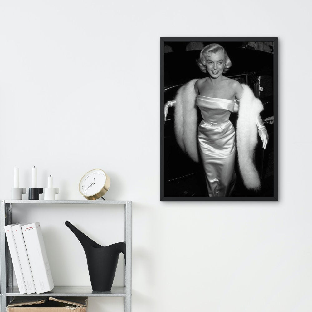 Black and White Marilyn Monroe Poster DIGITAL PRINT, Marilyn Monroe Photo, pop culture poster, Old Hollywood, Glamour Art, Fashion Poster