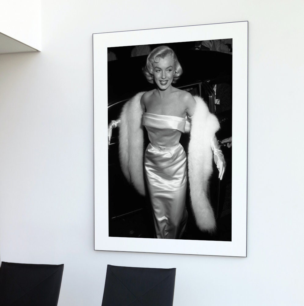 Black and White Marilyn Monroe Poster DIGITAL PRINT, Marilyn Monroe Photo, pop culture poster, Old Hollywood, Glamour Art, Fashion Poster