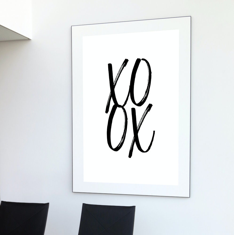 XOXO Black and White Wall Art INSTANT DOWNLOAD, one piece poster, Preppy Wall Art, Trendy Dorm Prints, Academia aesthetic, fashion wall art