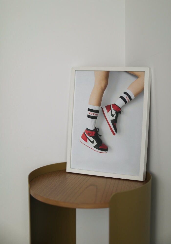 Hypebeast Red Sneaker Poster DIGITAL ART PRINT, Street Style Art, Basketball Print, Minimalist Shoe Poster, Sneaker Print, Sneakerhead Décor